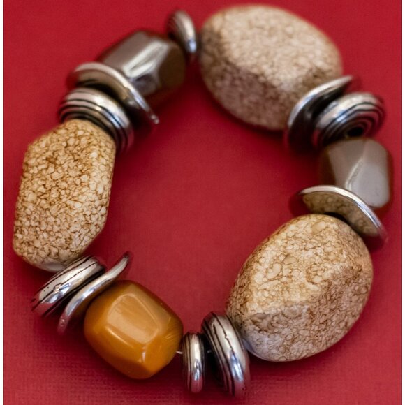 7 inch, Vintage Plastic & Metal Beads Unique Beaded Bracelet - F51 - Picture 2 of 3